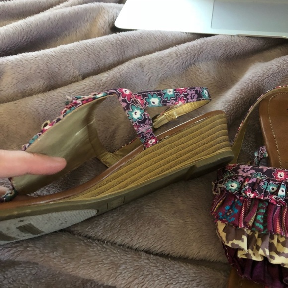 Madden Girl Ruffle Sandals - Picture 3 of 5